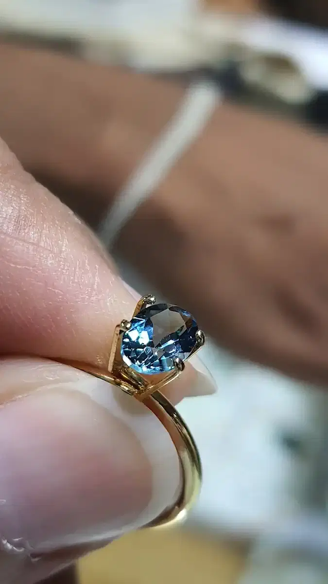 Thumbnail - 