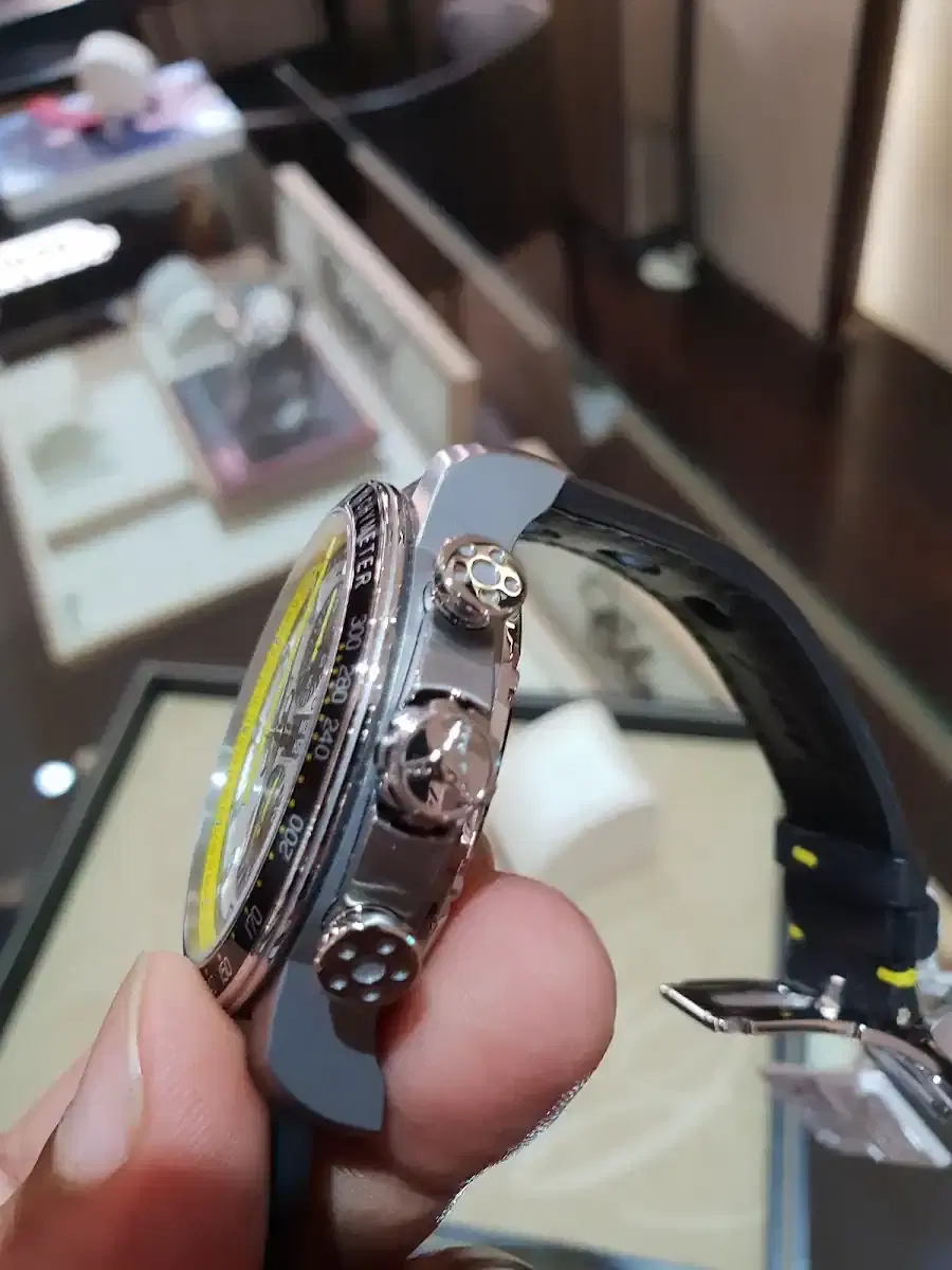 Thumbnail - 