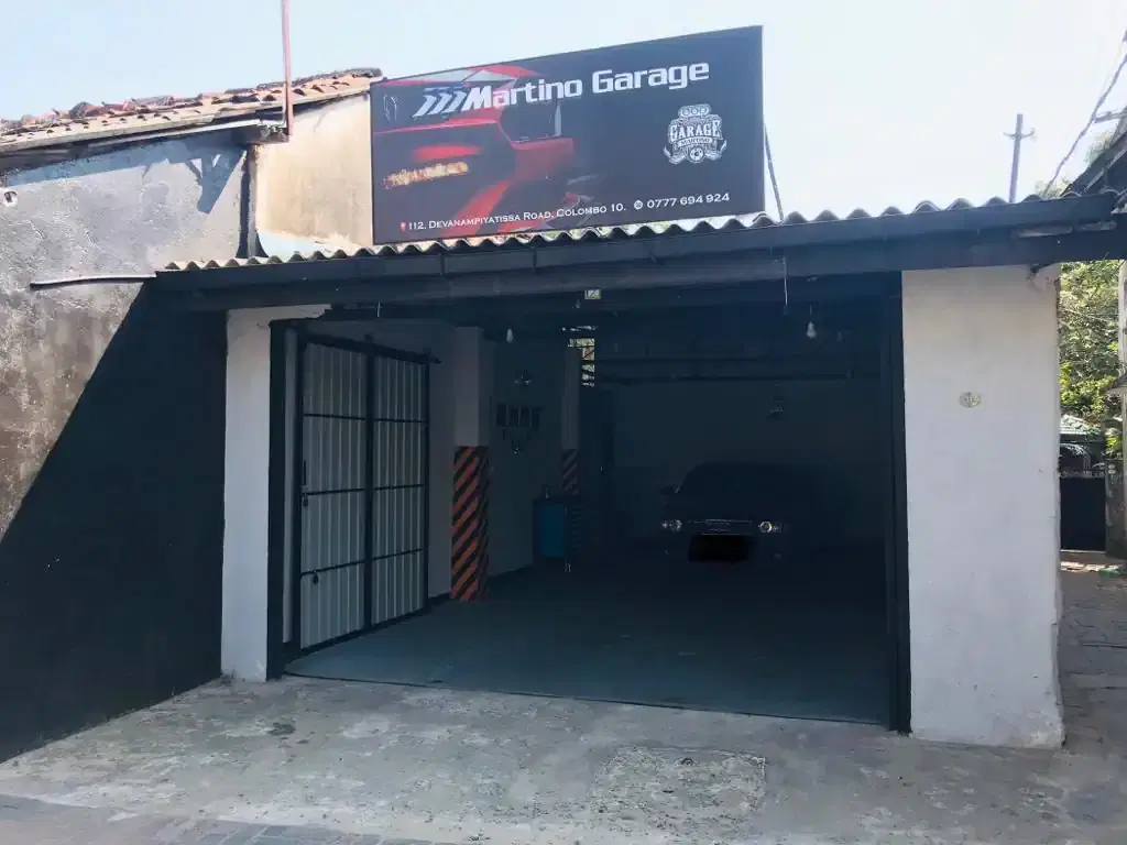 Thumbnail for Martino garage